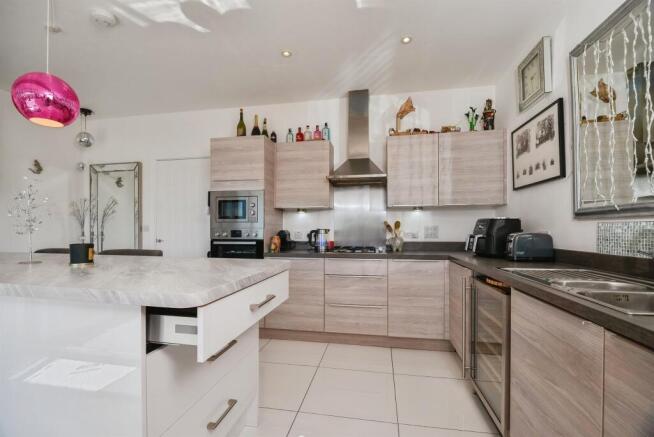 4 bed End of Terrace for sale Image 5