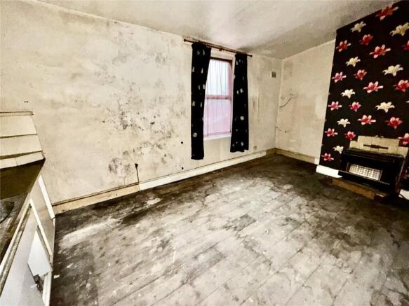 6 bed Terraced for sale Image 5