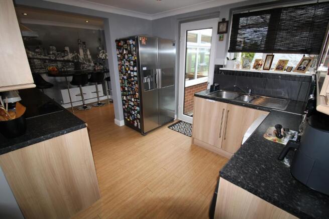 Kitchen / Breakfast Room