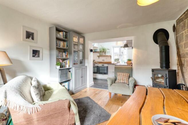Dining Room towards Kitchen (2).jpg