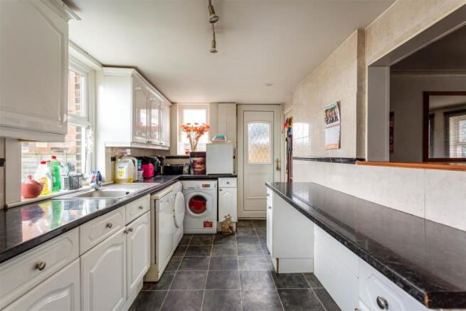 39 Pankhurst Avenue-10.jpg