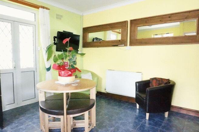 Living area (o...