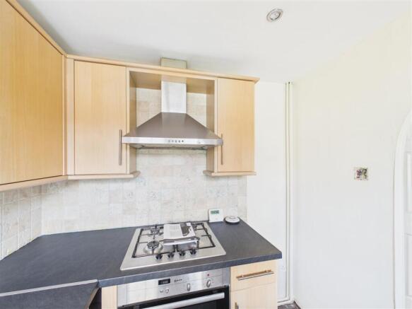 2 bed House to rent Image 7