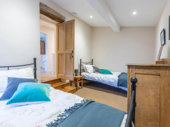2 bed Terraced for sale Image 11