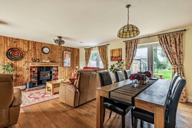 Living/Dining Area