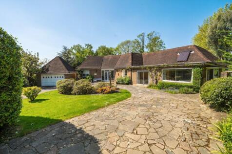 Oakwood Close, Chislehurst, Kent, BR7