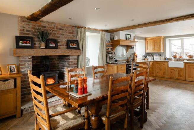 Kitchen/Breakfast Room