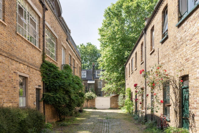 221507 - 24_6_INIGO E82NE_L2A7654-Enhanced-NR-E...