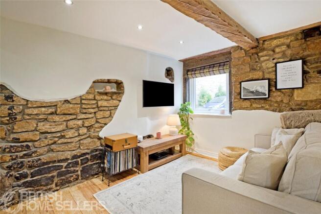 2 bed Semi-Detached for sale Image 8
