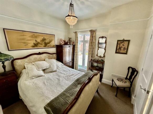 bed1.JPG