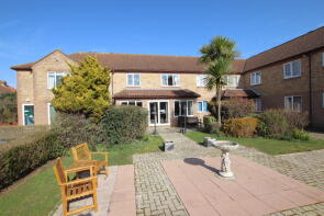 Flat 112, Havenvale, Coppins Road, Clacton-on-sea CO15 3LL