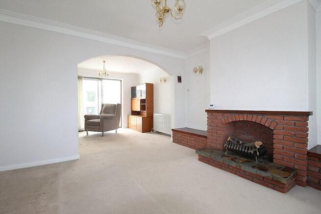 3 bed Semi-Detached for sale Image 6