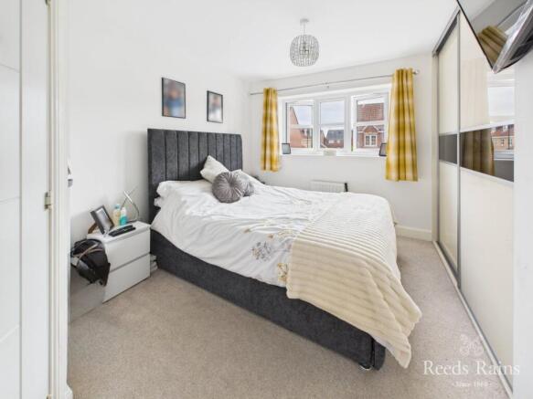 4 bed Detached for sale Image 10
