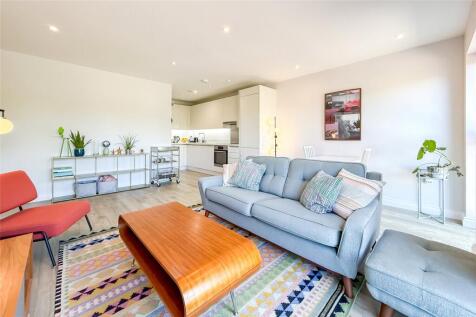 Roland Street, St. Albans, Hertfordshire, AL1