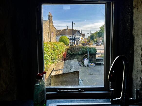 2 bed Terraced for sale Image 8