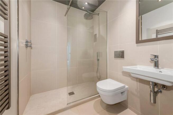2 bed Apartment for sale Image 6