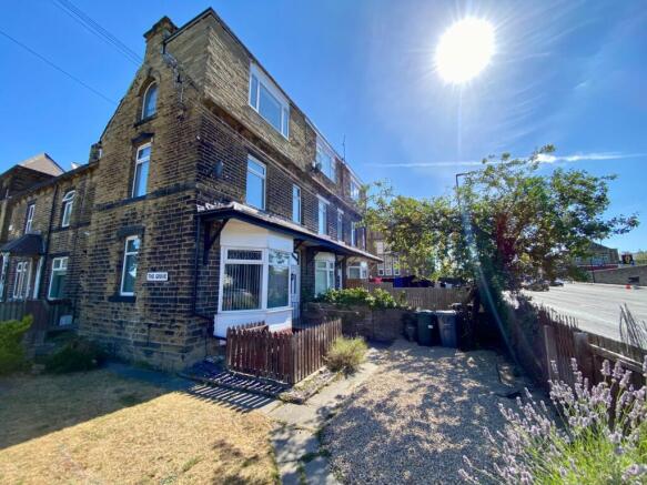 3 bed Terraced for sale in bradford