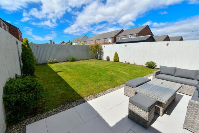 Pool Lane, Bromborough Pool, Wirral photo 3