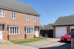 4, Little Close, Arlesey SG15 6AB