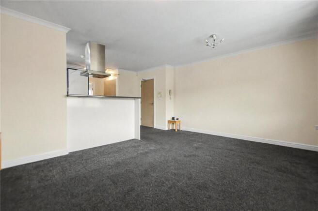 2 bed Apartment for sale Image 6