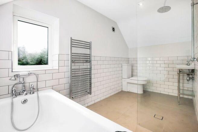 en-suite bathroom