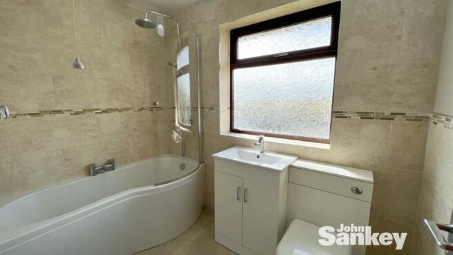 180 Egmanton Rd_4439.jpg