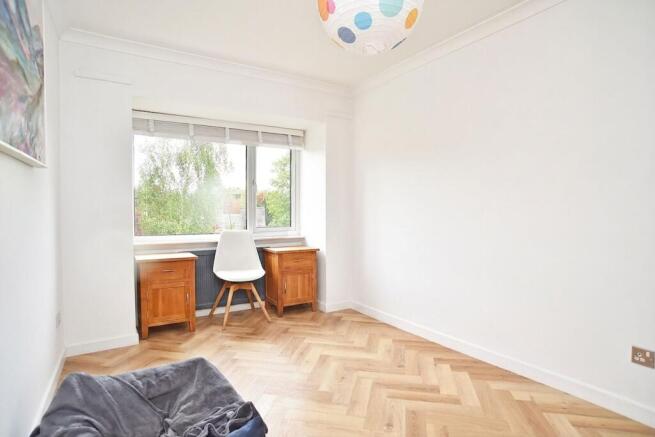 3 bed Terraced for sale Image 11