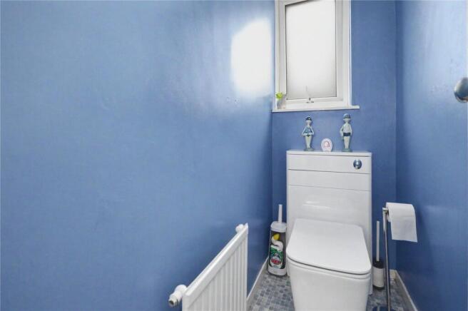 3 bed Terraced for sale Image 9