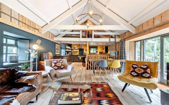 Living Dining Area