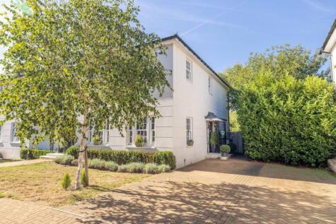 Burlington Mews, Datchet, SL3