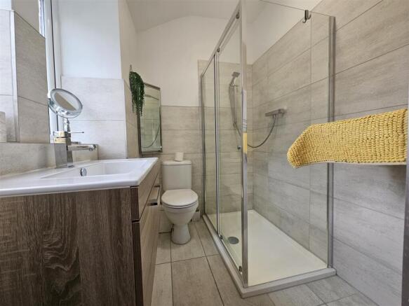 2 bed Terraced for sale Image 4