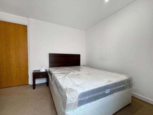 1 bed Apartment to rent Image 7