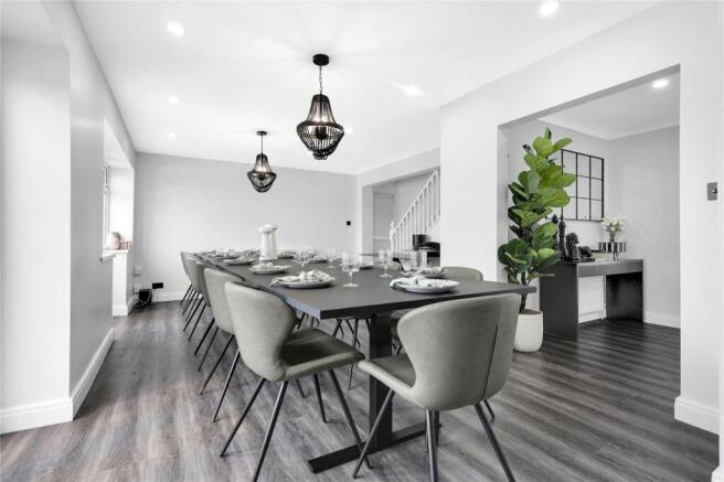 4 bed Detached for sale Image 10