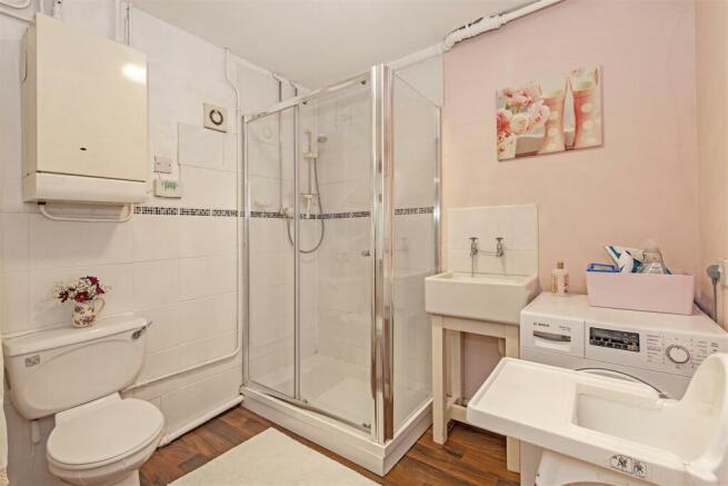 Shower Room-1.jpg