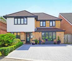 3, Denton Croft, Dorridge, Solihull B93 8SE