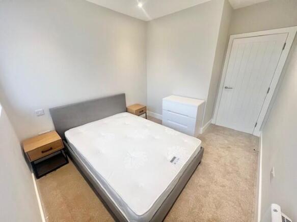 1 bed Apartment to rent Image 6