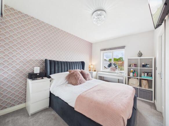 3 bed Semi-Detached for sale Image 11