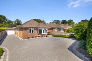 94, Heathcote Drive, East Grinstead RH19 1ND