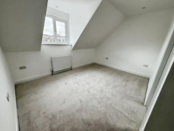 4 bed Town House for sale Image 12