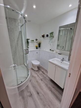 1 bed Apartment to rent Image 7