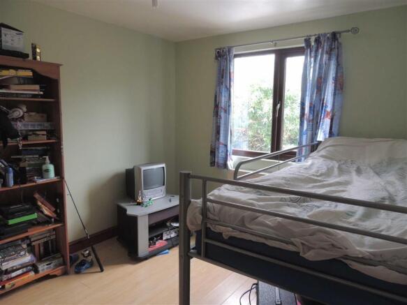 Bedroom: