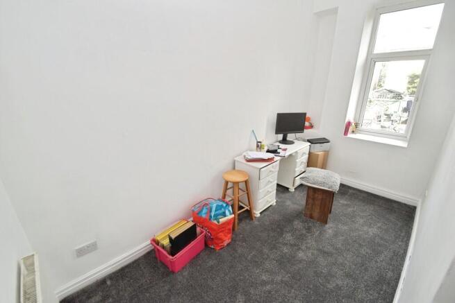 2 bed Apartment for sale Image 8