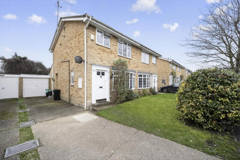 Waterloo Crescent, Wokingham, RG40