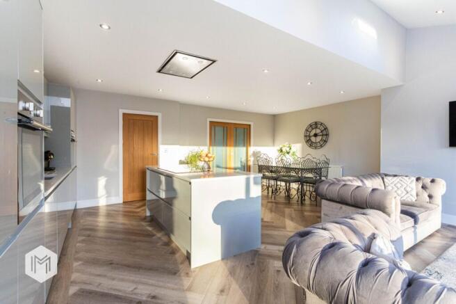 Briery Avenue, Bolton, BL2 photo 4