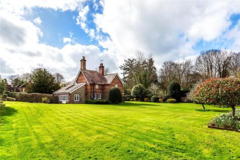 Shophouse Lane, Albury, Guildford, Surrey, GU5