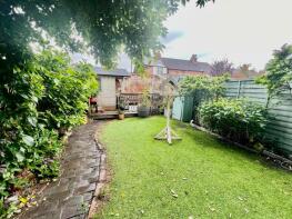 28, Mansefield Close, Kettering NN14 2RA