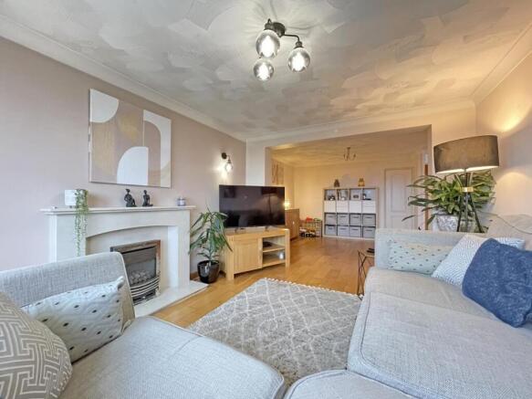 Huxham Close 15 - Living Room.jpg