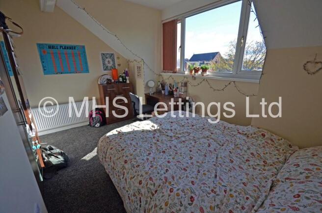 6 bed Terraced to rent Image 11
