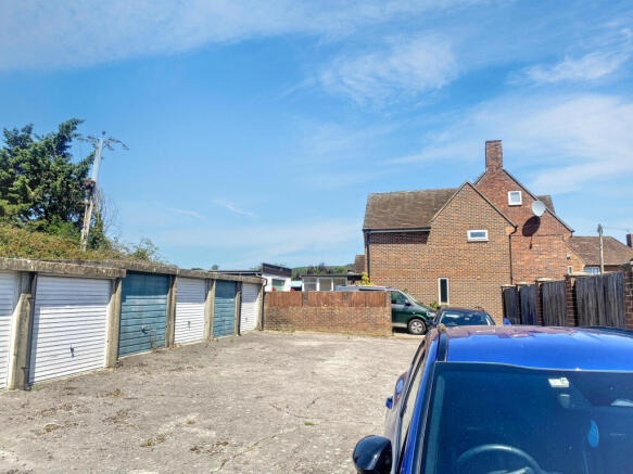 Land and garages at Haresfoot Close, Funtington, Chichester PO18 9LR