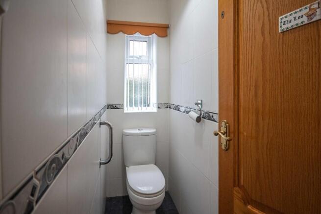 2 bed Semi-Detached Bungalow for sale Image 9